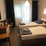 Sobe Ob Sotocju Budic Catez Ob Savi Pensionat 3*