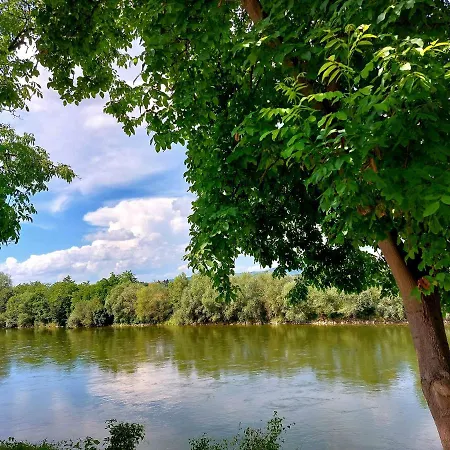 Sobe Ob Sotocju Budic Catez Ob Savi Brežice