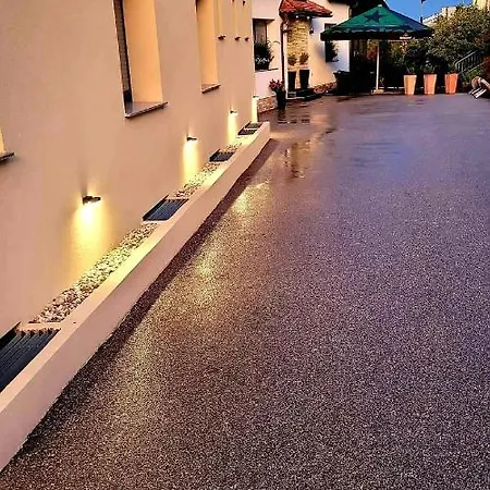 Ob Sotocju Budic Brezice