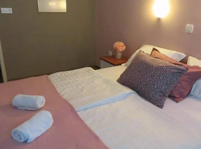 Gasthuis Sobe Ob Sotocju Budic Catez Ob Savi Brežice