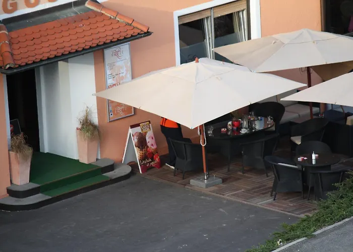 Gasthuis Sobe Ob Sotocju Budic Catez Ob Savi